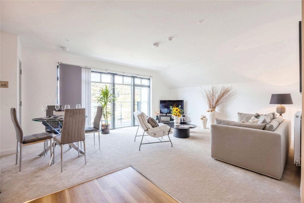 Additional image 4 of 2 bed flat for saleThe Yard, Lostwithiel, Cornwall PL22
