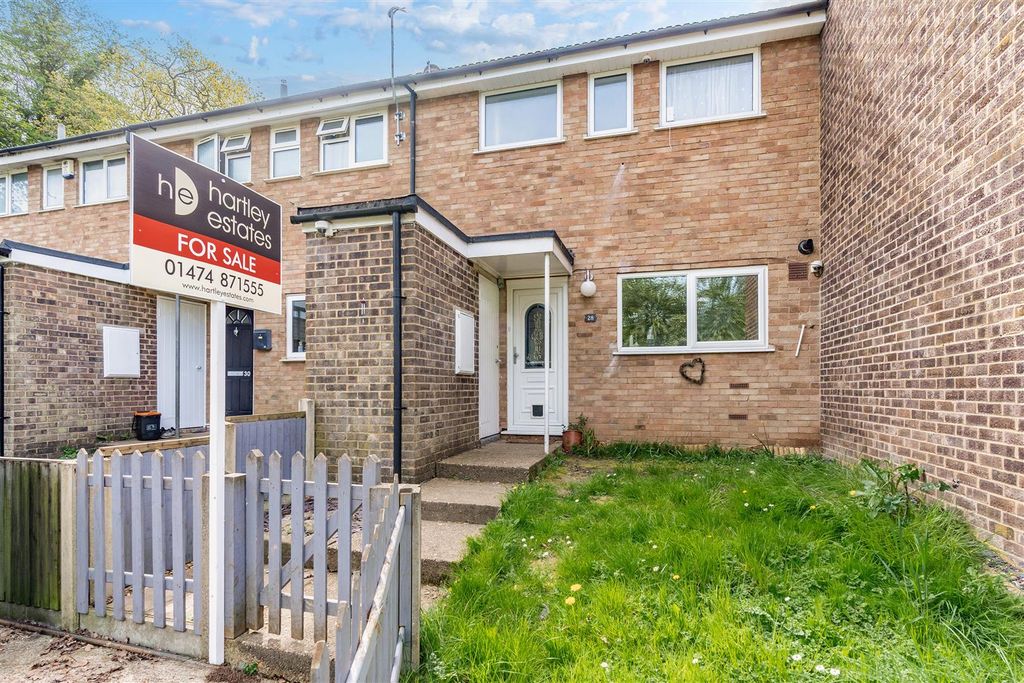 3 bed terraced house for salePorchester Close, Hartley, Longfield DA3