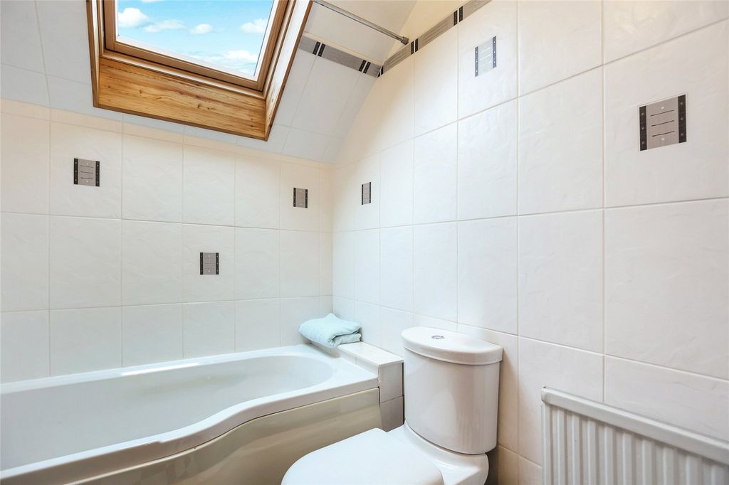 Additional image 9 of 6 bed bungalow for saleGlenacre Drive, Largs, North Ayrshire KA30