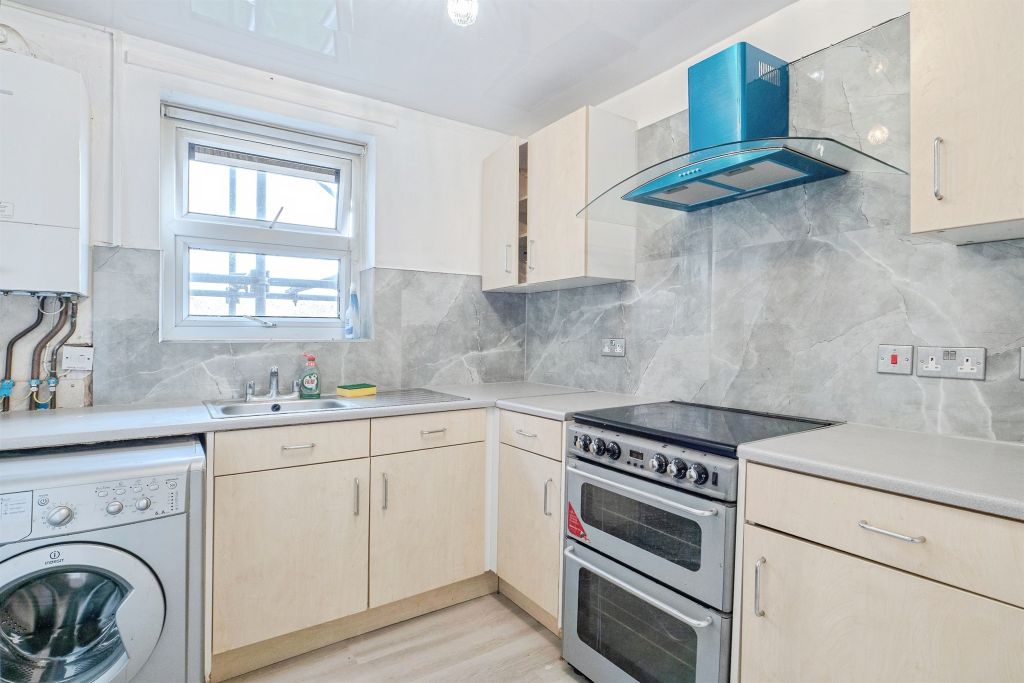 1 bed flat for saleScalpay Close, Leicester LE4