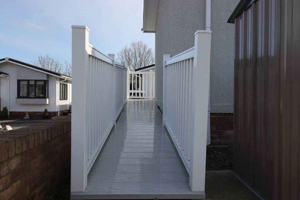 Additional image 9 of 2 bed mobile/park home for sale33 The Grange, Moorbarns Lane, Lutterworth LE17