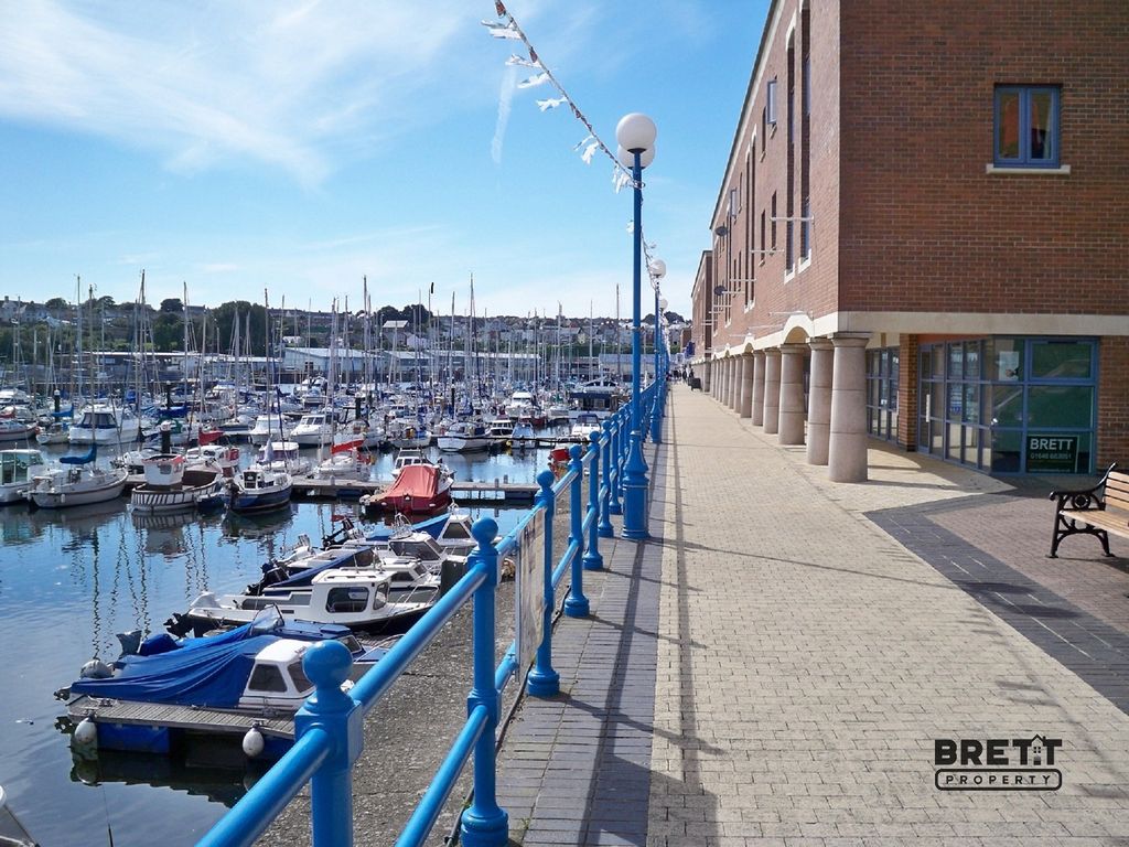 2 bed flat for saleNelson Quay, Milford Haven, Pembrokeshire. SA73