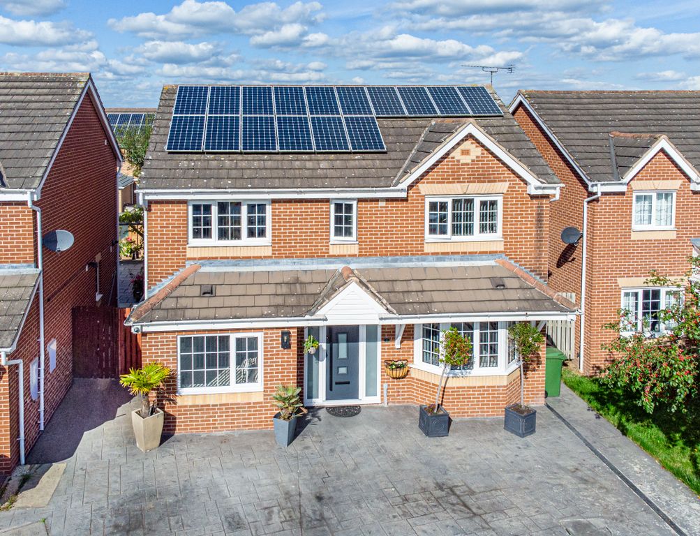 Additional image 3 of 5 bed detached house for saleTroon Close, Normanton, West Yorkshire WF6