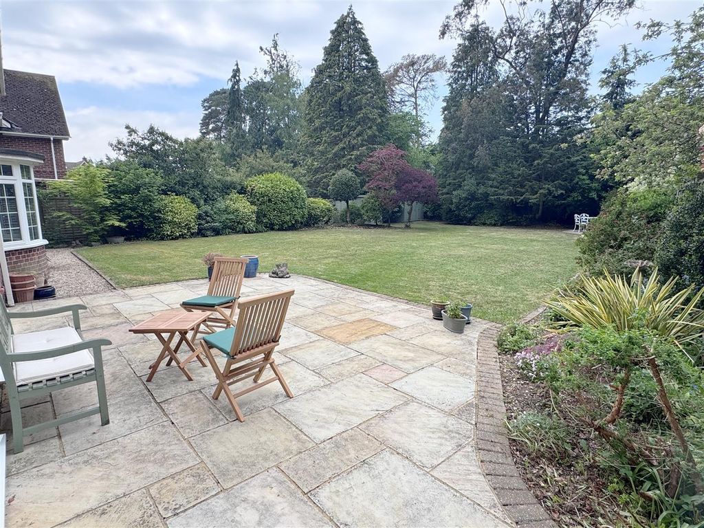 Additional image 25 of 5 bed detached house for saleAndover Road, Newbury RG14