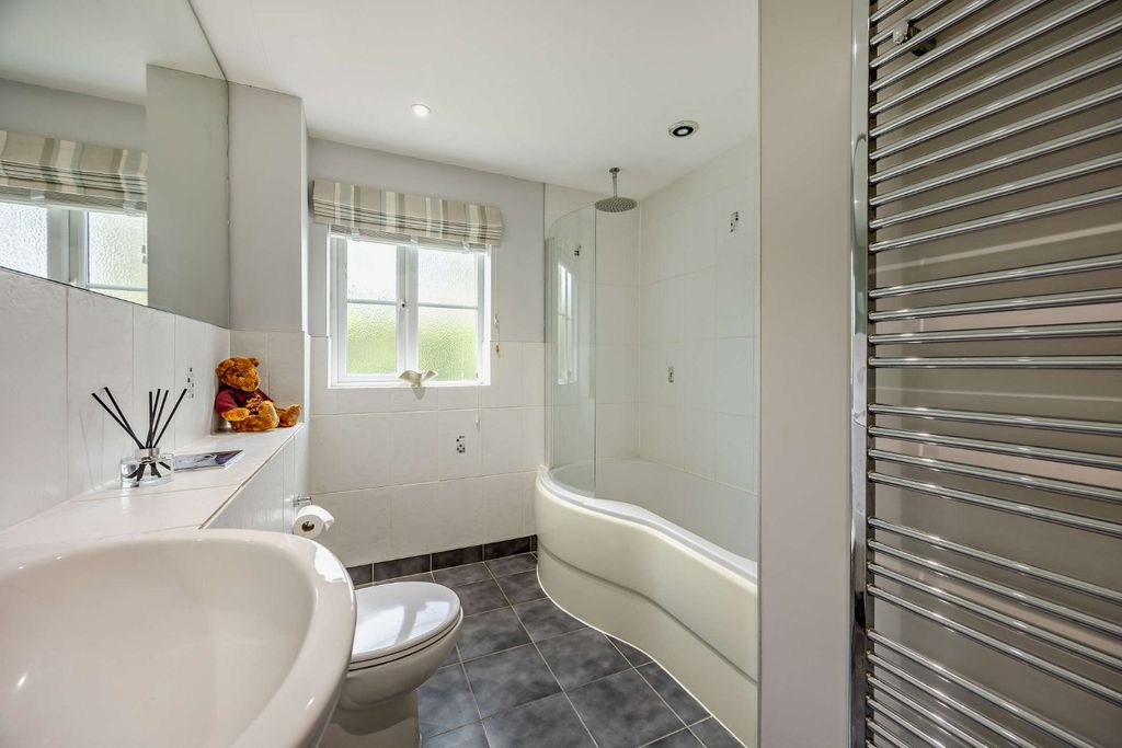 Additional image 19 of 6 bed detached house for salePerrinsfield, Lechlade, Gloucestershire GL7