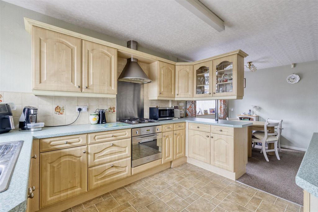 Additional image 9 of 3 bed detached bungalow for saleColleys Lane, Willaston, Cheshire CW5
