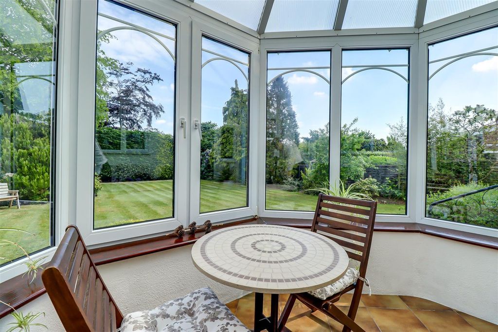 Additional image 33 of 5 bed detached house for saleWoodside, Leigh-On-Sea SS9