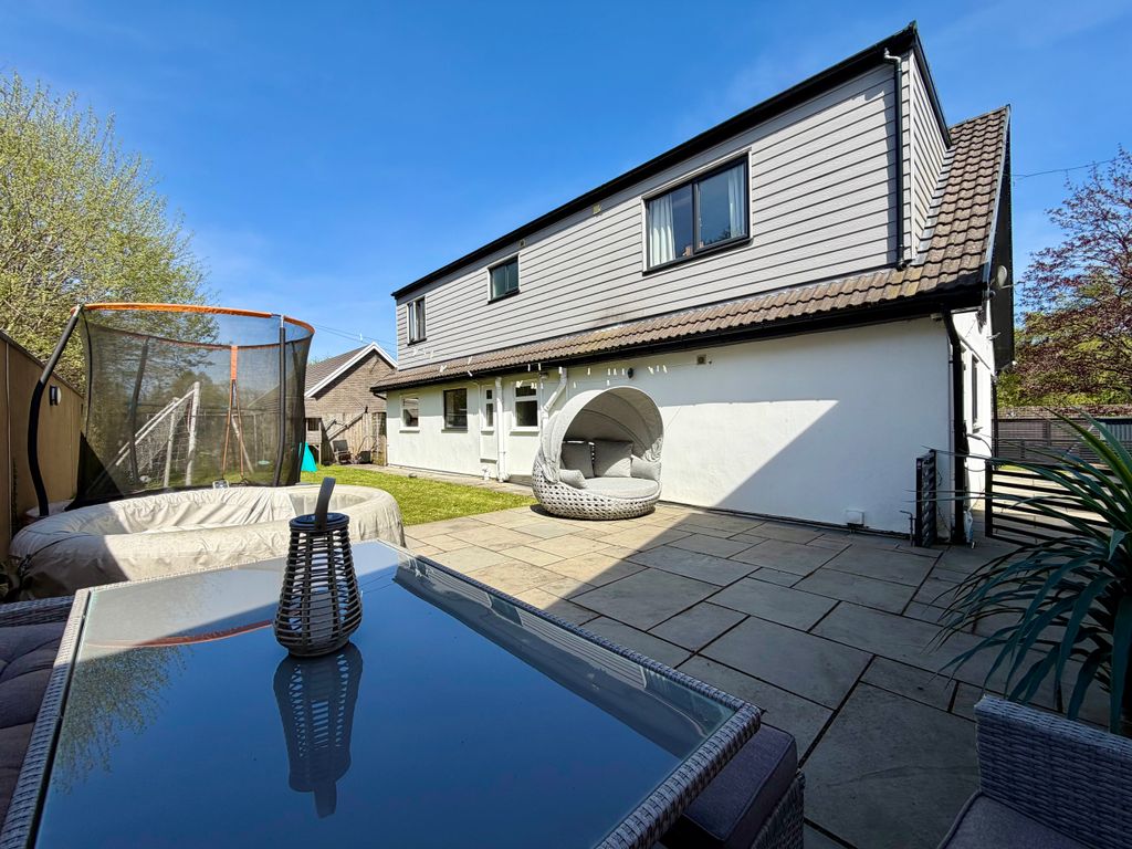 4 bed detached house for saleAbernant Y Gethin Bungalows, Abercanaid, Merthyr Tydfil CF48