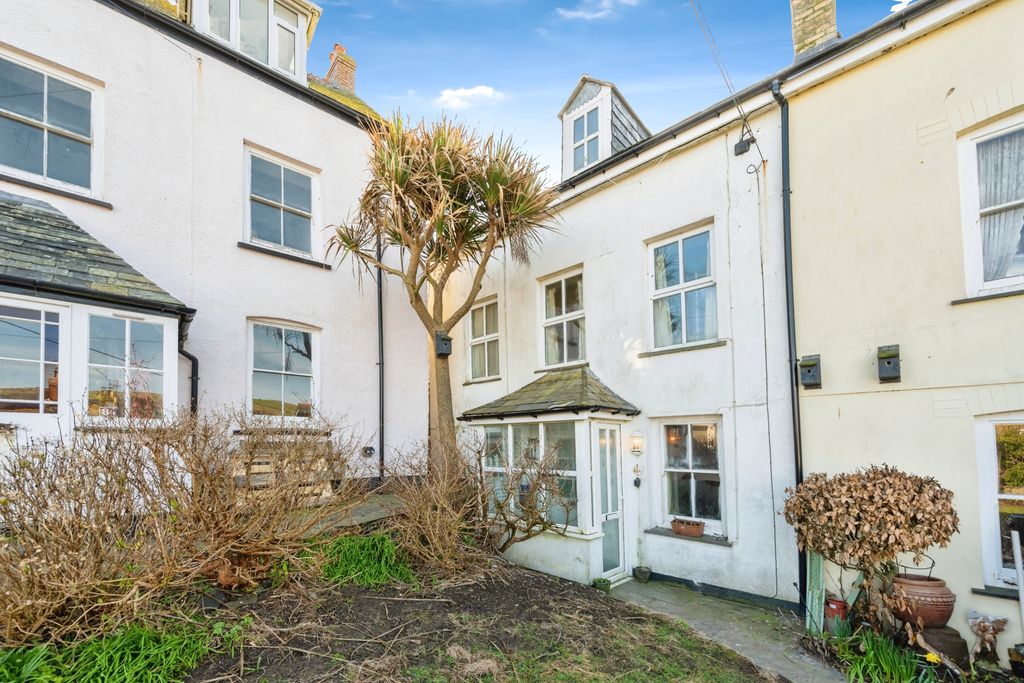 3 bed terraced house for saleFore Street, Port Isaac, Cornwall PL29