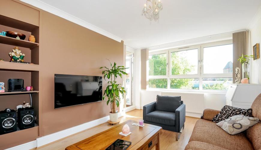 3 Bed Flat, Dodson Street, SE1, N1 7GU