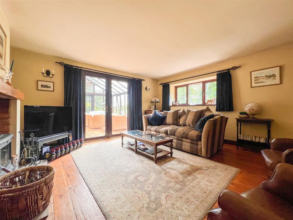 Additional image 11 of 4 bed property for saleAbbey Green Road, Leek ST13