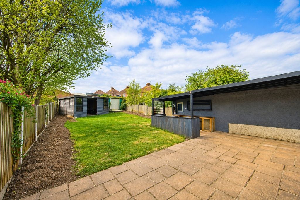 Additional image 5 of 3 bed semi-detached house for saleGeorge V Avenue, Margate, Kent CT9