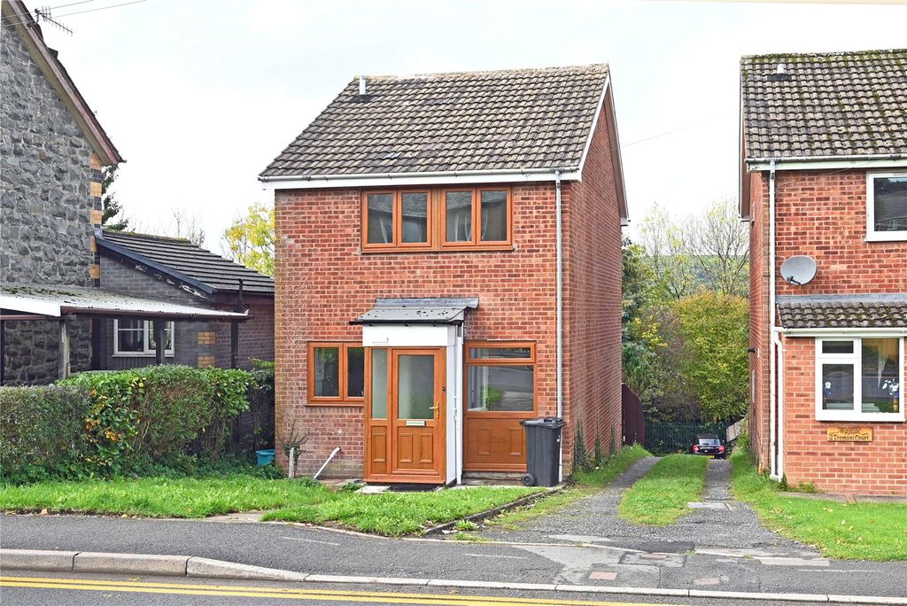 3 bed detached house for saleTremont Court, Tremont Road, Llandrindod Wells, Powys LD1