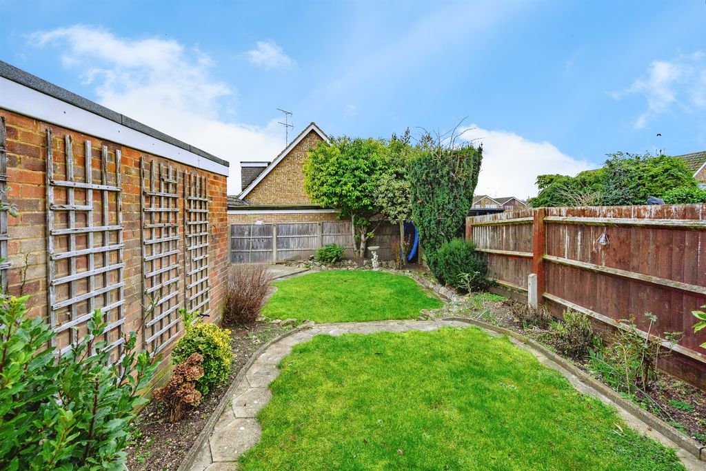 Additional image 15 of 3 bed semi-detached house for saleTurnpike Drive, Luton LU3