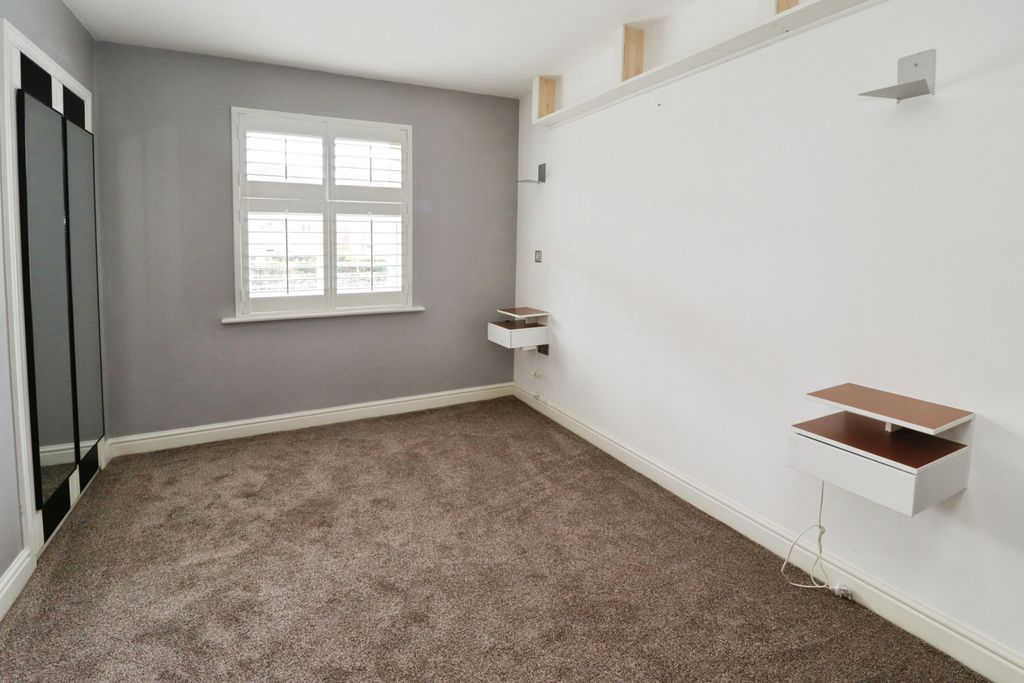Additional image 6 of 2 bed flat for saleOlsen Rise, Lincoln LN2