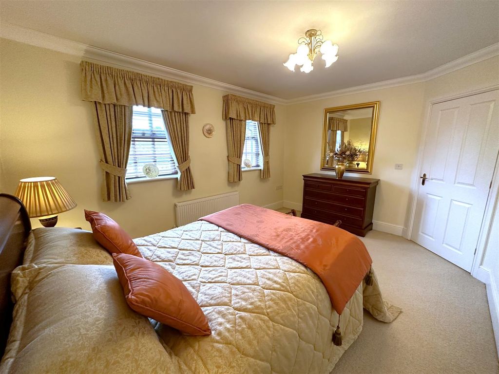 Additional image 24 of 4 bed detached house for saleOld Orchard, Farndon Road, Newark NG24