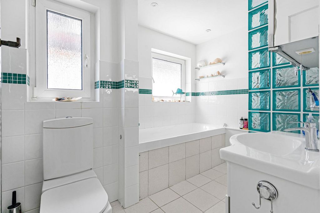 Additional image 20 of 4 bed detached house for saleCoombe Road, New Malden KT3