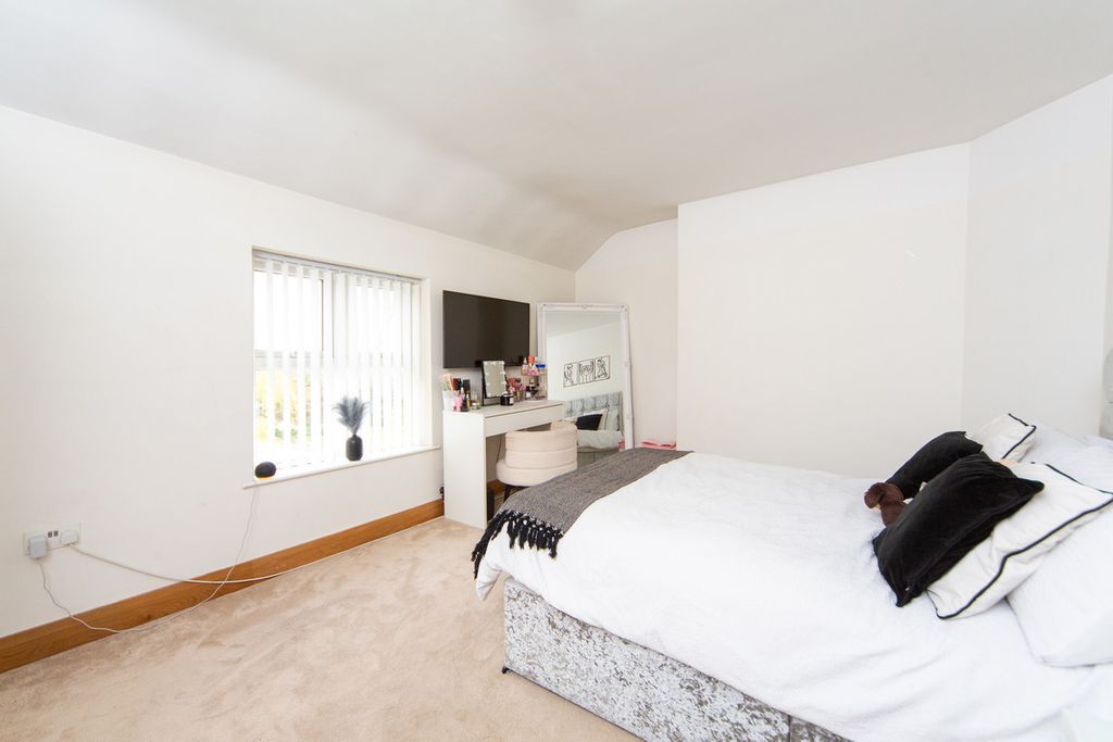 Additional image 25 of 4 bed detached house for saleRaby Park Road, Neston CH64