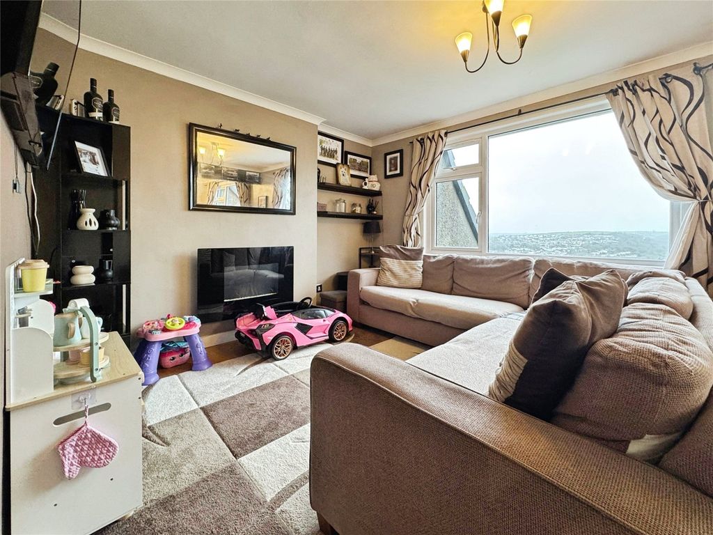 2 bed flat for saleSunrising, Looe, Cornwall PL13