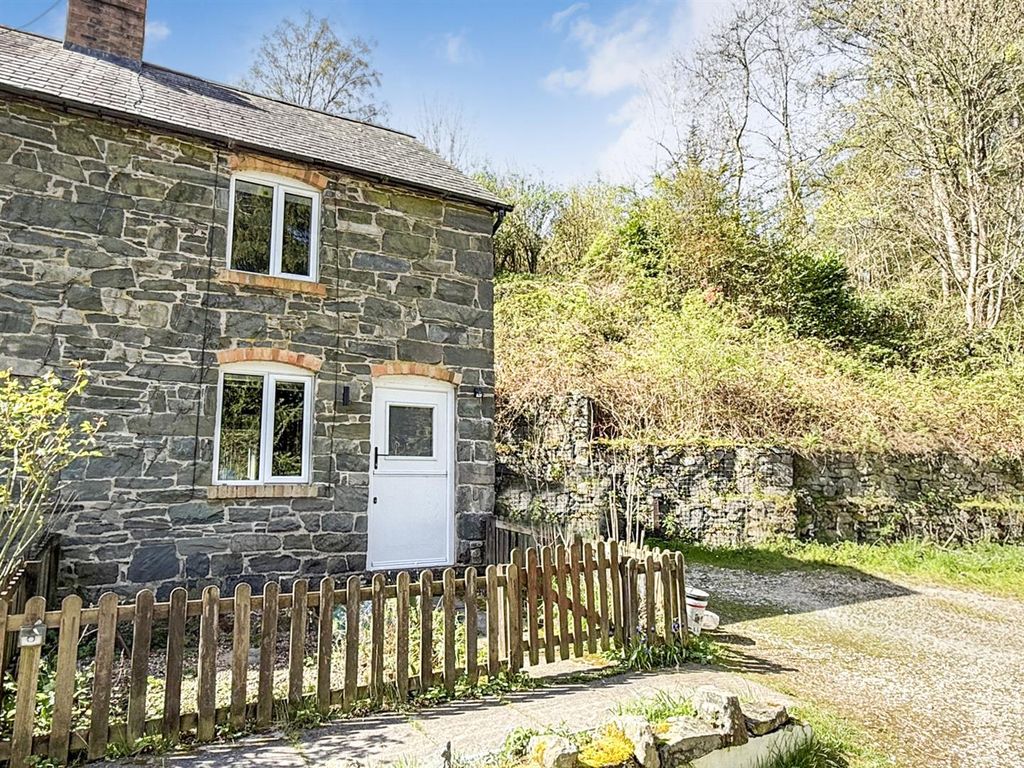 2 bed end terrace house for saleAberteirw Terrace, Pandy, Llangollen LL20