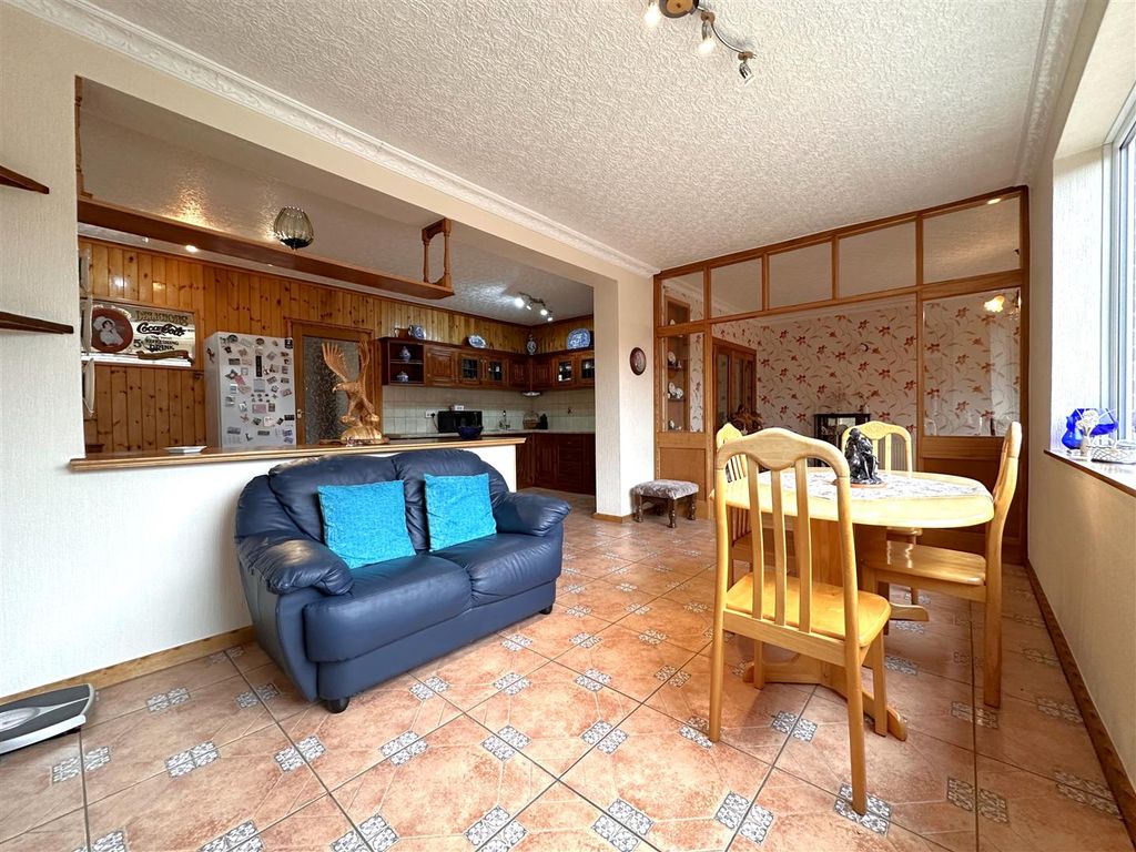 Additional image 7 of 4 bed detached house for saleDanny Lyp, Sibcy Lane, Balderton, Newark NG24