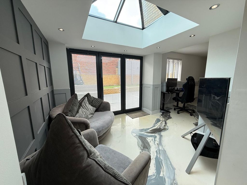 Additional image 4 of 4 bed detached house for saleCae Morfa, Neath, Neath Port Talbot. SA10