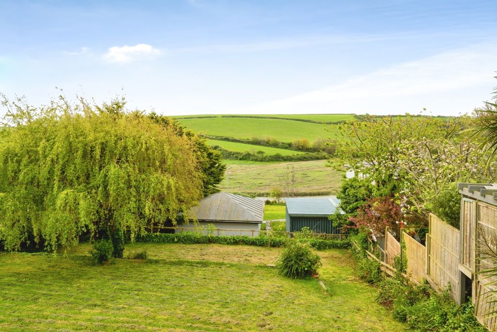Additional image 2 of 4 bed detached house for saleTredour Road, Newquay, Cornwall TR7