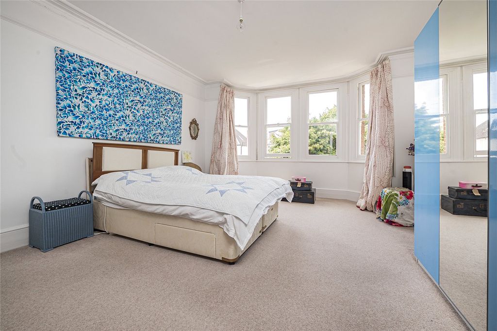 Additional image 8 of 6 bed semi-detached house for salePresburg Road, New Malden KT3