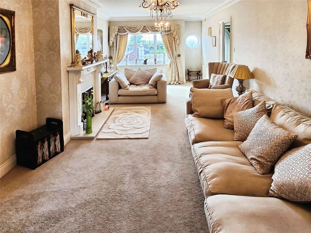Additional image 2 of 4 bed detached house for saleHigham Lane, Nuneaton, Warwickshire CV11