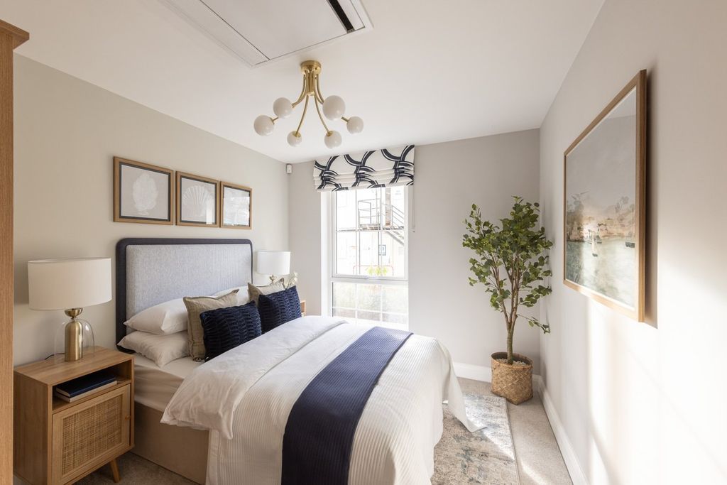 Additional image 13 of 2 bed flat for saleLymington Gate, Stanford Hill, Lymington SO41