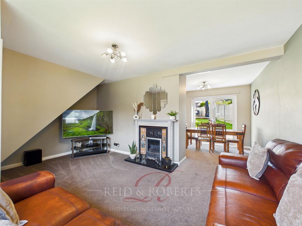 Additional image 2 of 4 bed detached house for saleFfordd Pentre, Mold CH7