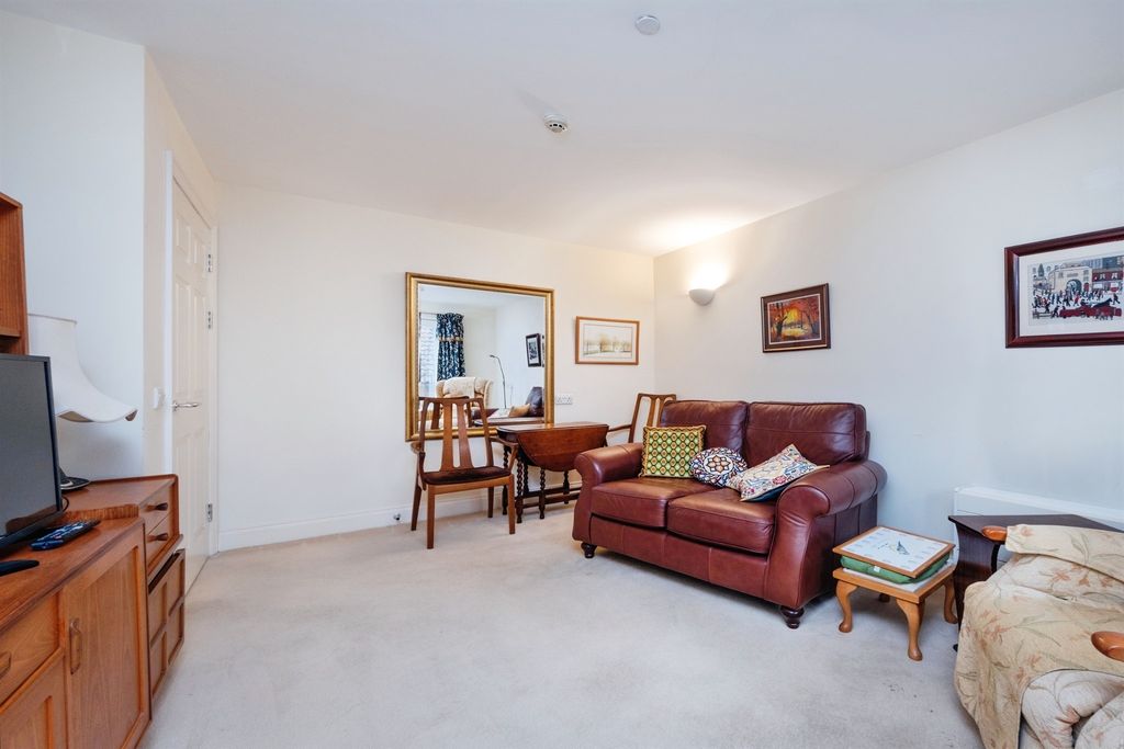 Additional image 7 of 2 bed flat for saleWestbury Lane, Newport Pagnell MK16