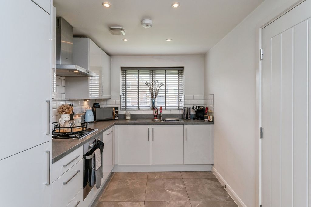 Additional image 6 of 3 bed detached house for saleLlys Carchar, Mold, Flintshire CH7