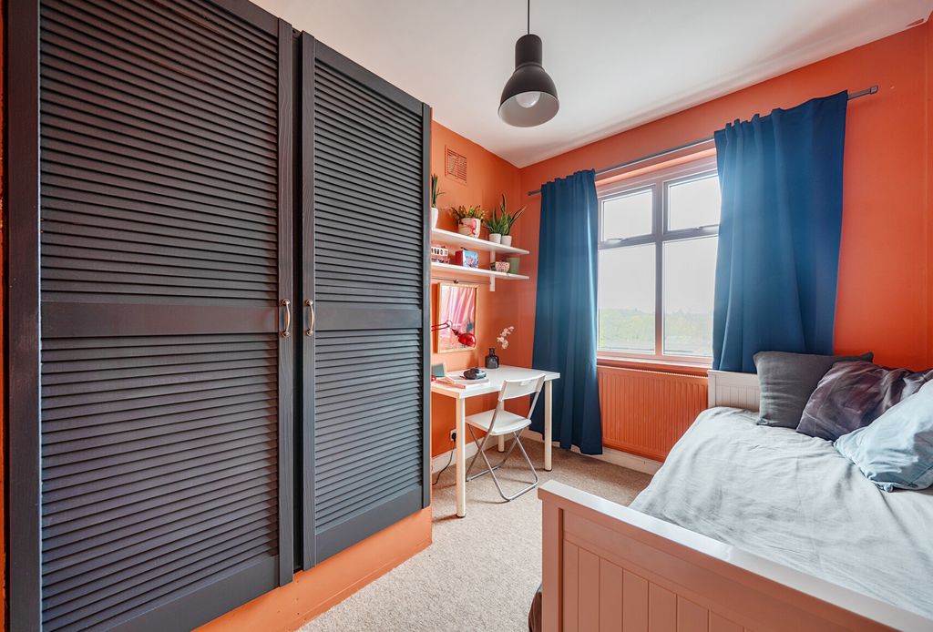 Additional image 15 of 3 bed semi-detached house for saleArundel Avenue, Morden SM4