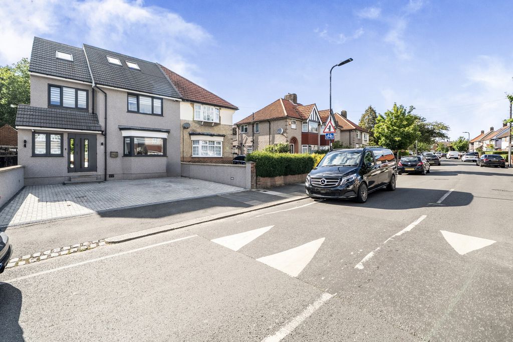 Additional image 14 of 6 bed semi-detached house for saleLaughton Road, Northolt UB5
