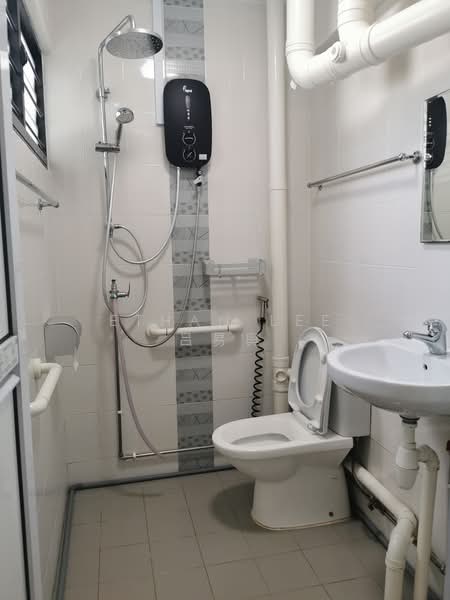 220 Serangoon Avenue 4 photo 5