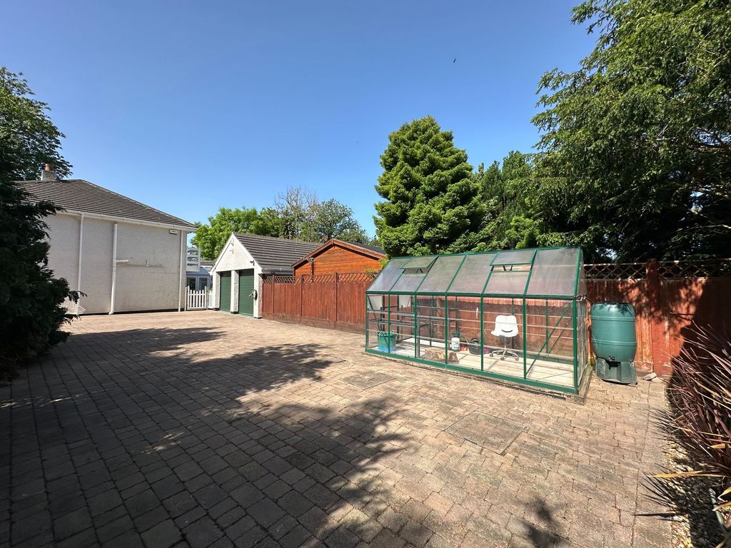 Additional image 39 of 4 bed detached house for saleChester High Road, Neston CH64