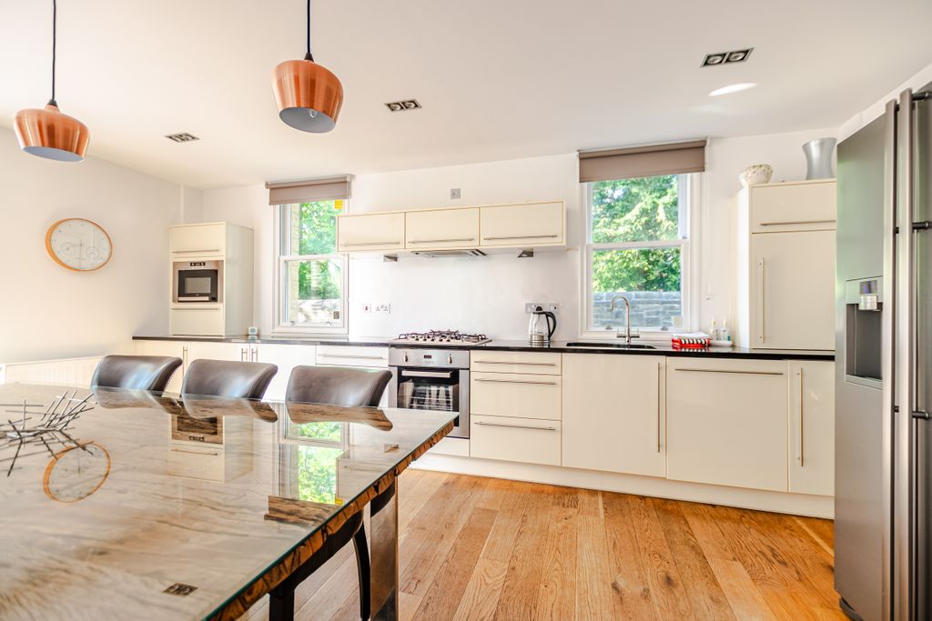 Additional image 9 of 4 bed detached house for saleWetherby Road, Leeds LS8