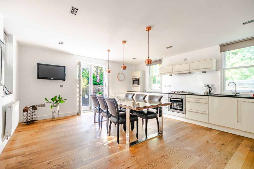 Additional image 5 of 4 bed detached house for saleWetherby Road, Leeds LS8