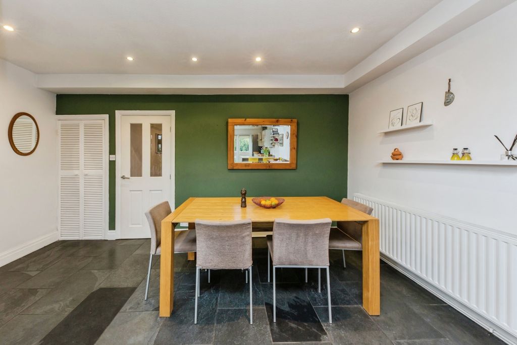 Additional image 7 of 3 bed end terrace house for saleAcacia Avenue, Knutsford, Cheshire WA16