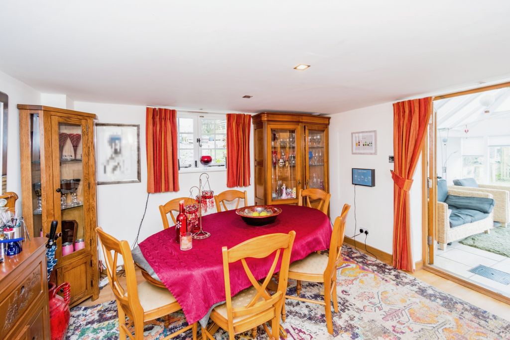 Additional image 8 of 3 bed detached house for saleSilver Street, Lyndhurst, Hampshire SO43
