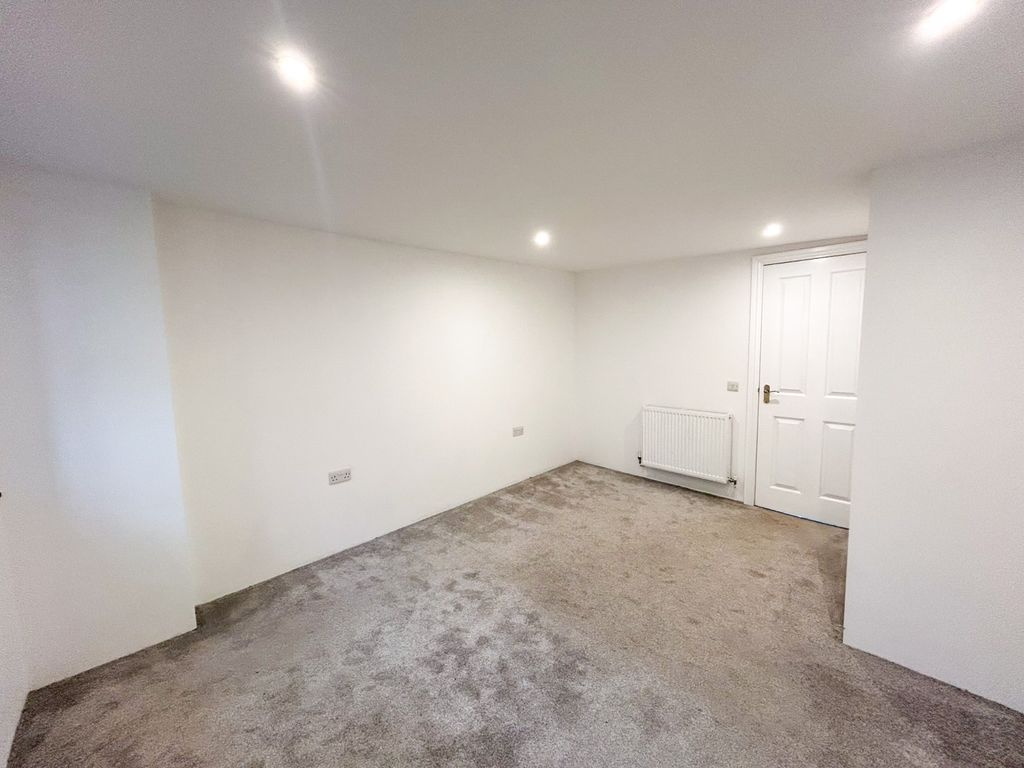 Additional image 11 of 1 bed flat for saleThe Old Coachworks, Grenville Road, Lostwithiel, Cornwall PL22