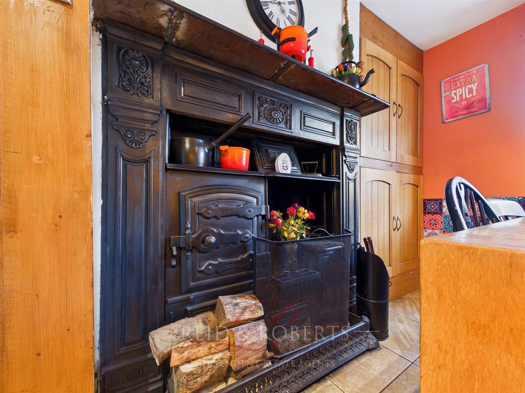 Additional image 11 of 5 bed cottage for saleWesley Place, Mold CH7