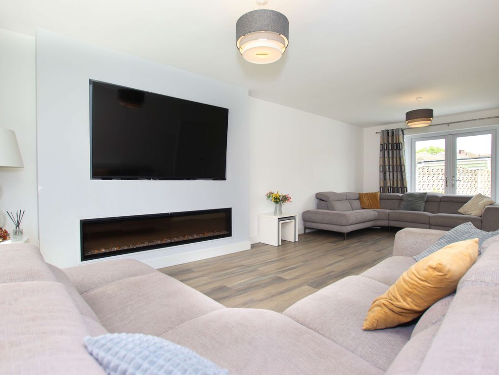 Additional image 2 of 4 bed detached house for saleMaes Yr Afon, Pontyclun CF72
