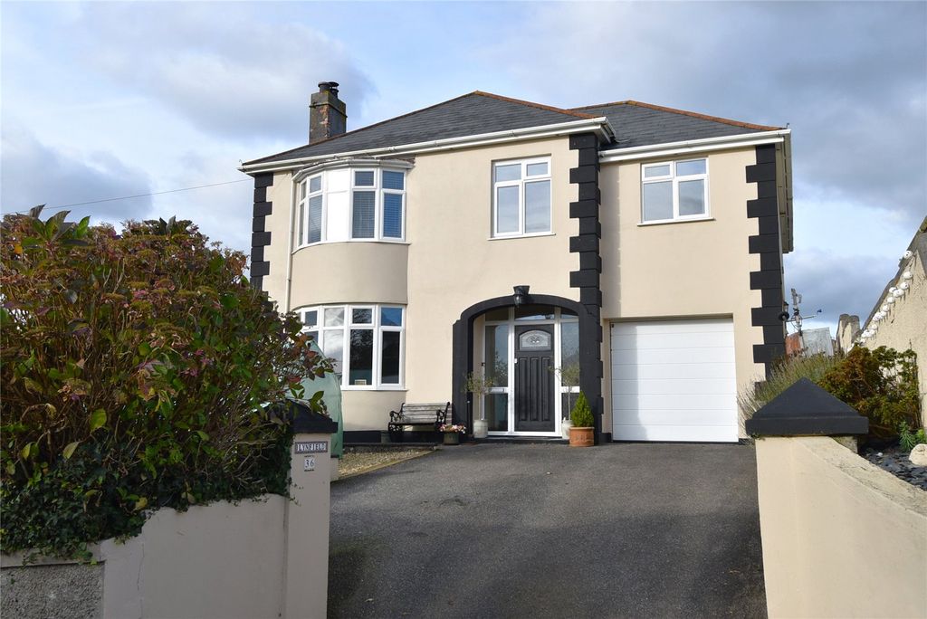 5 bed detached house for saleSouthpark Road, Tywardreath, Par PL24