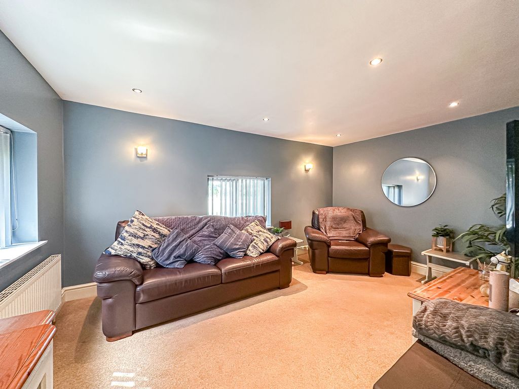 Additional image 10 of 4 bed detached house for saleChester High Road, Neston CH64