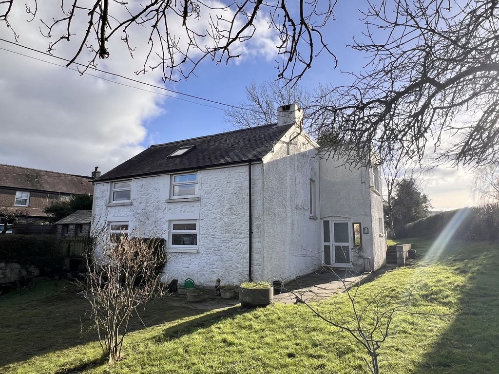 3 bed cottage for saleLlangadog, Carmarthenshire. SA19