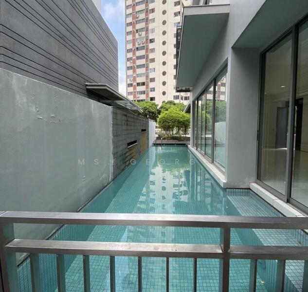 Queen's Road/ King's Road/ Tan Kim Cheng Road/ Bukit Timah photo 3