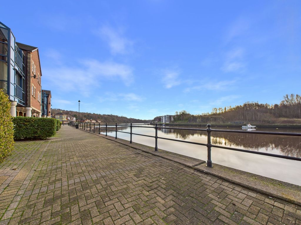 Additional image 4 of 2 bed flat for saleChandlers Quay, St Peters Basin, Newcastle Upon Tyne NE6