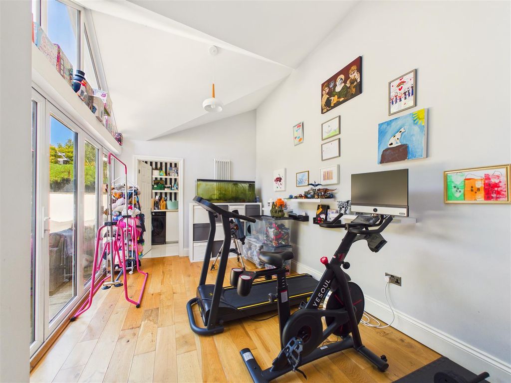 Additional image 9 of 5 bed semi-detached house for saleHigh Street, North Ferriby HU14